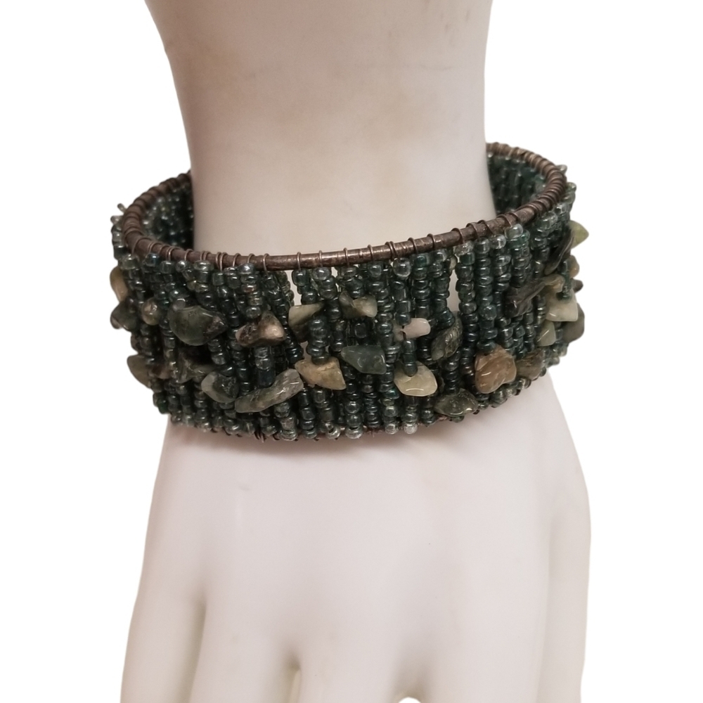 VINTAGE SILVERTONED CUFF BRACELET WITH BLUE GLASS SEED BEAD & GEMSTONE DETAIL